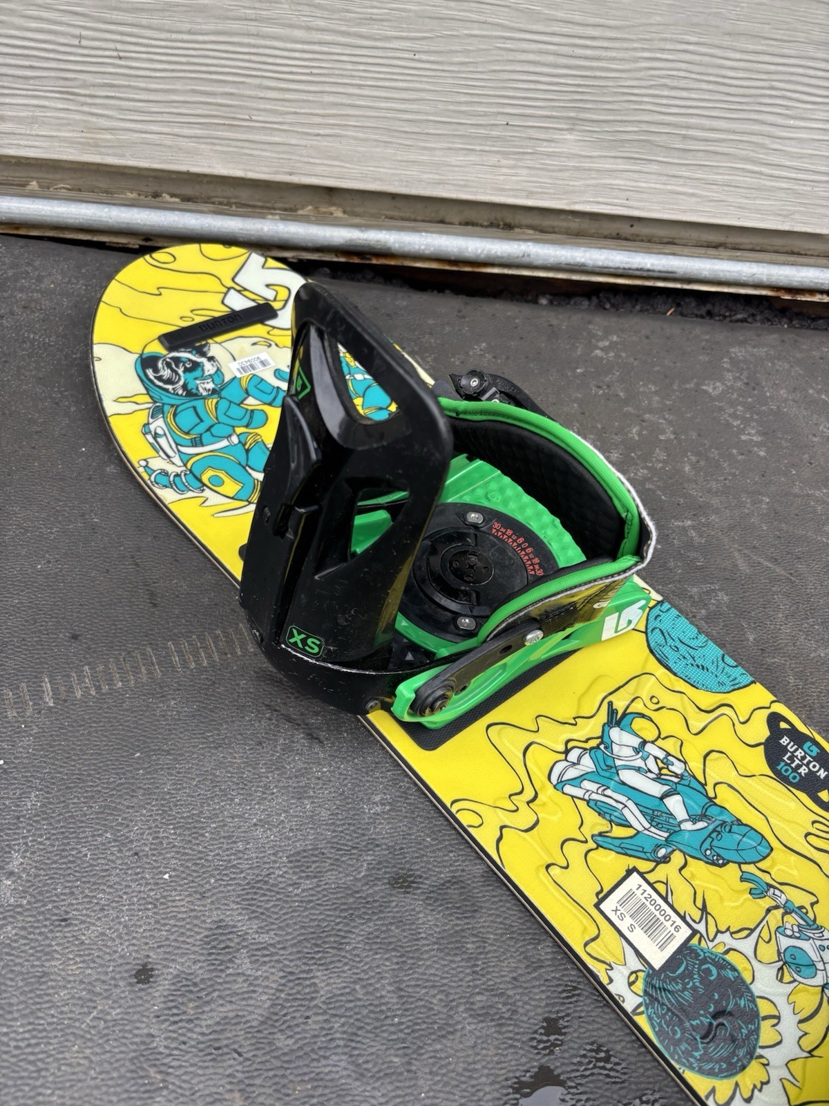 Burton LTR 100cm Youth Kids  Snowboard w/ Burton XS Youth Jr Bindings- NICE!!!