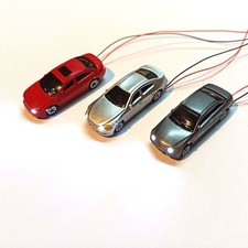 3 Stück beleuchtete Modellautos H0 für 12 - 16 Volt