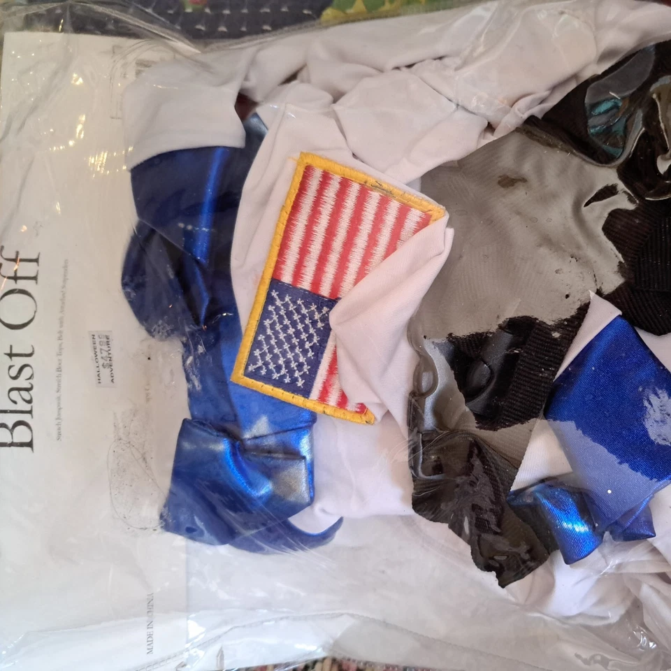 Underwraps Women's Blast Off, White, Size Medium EUC in Original Bag - Image 2 of 4