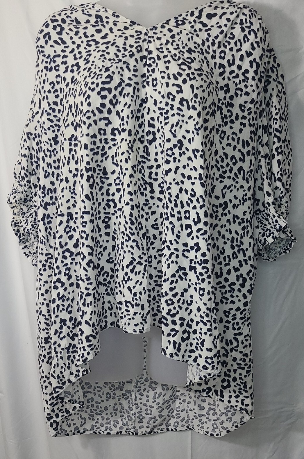 Lane Bryant Women's Blue Cheetah Print V-Neck Bohemian Coatal Blouse Size 24