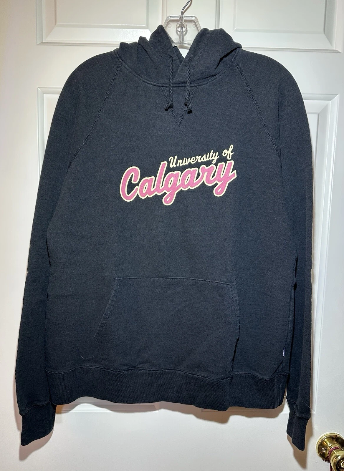 DW Authentic Women’s XL Hoodie University Of Calgary Sweatshirt Black Pocket