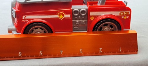Camión de bomberos transformador PAW Patrol Marshall’s con cañones de agua emergentes! - Imagen 6 de 7