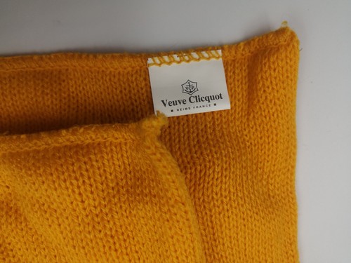 Bufanda VEUVE CLICQUOT negra/naranja - Imagen 3 de 4