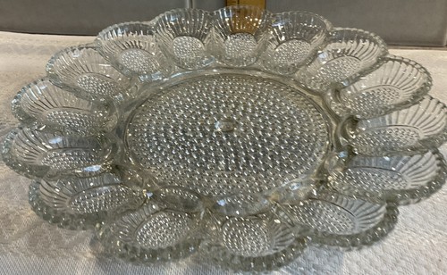 VINTAGE INDIANA CRYSTAL GLASS HOBNAIL DEVILED EGG PLATE TRAY - Picture 9 of 9