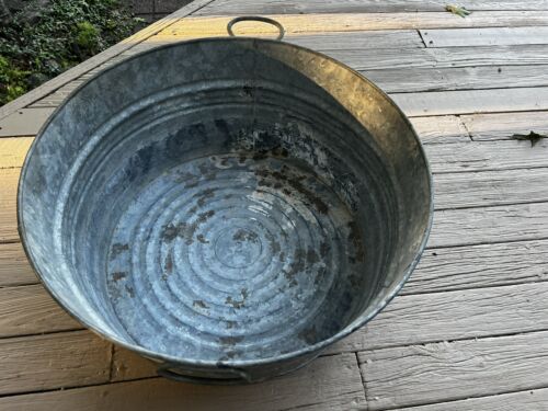Antica vecchia vasca tonda zincata vintage fattoria grande n. 2 Vasche da bagno animali in metallo - Foto 2 di 10