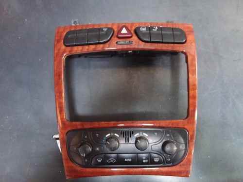MERCEDES C CLASS HEATER/AC CONTROLS W203, NON DISPLAY SCREEN, SMALL DIAL, 11/00-
