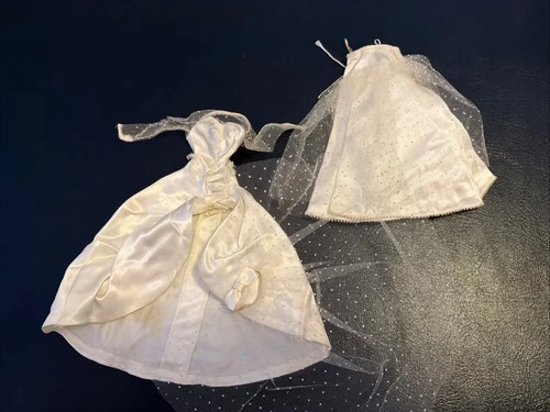 Vintage Barbie 1698 Beautiful Bride - Wedding Gown - Needs Restoration.