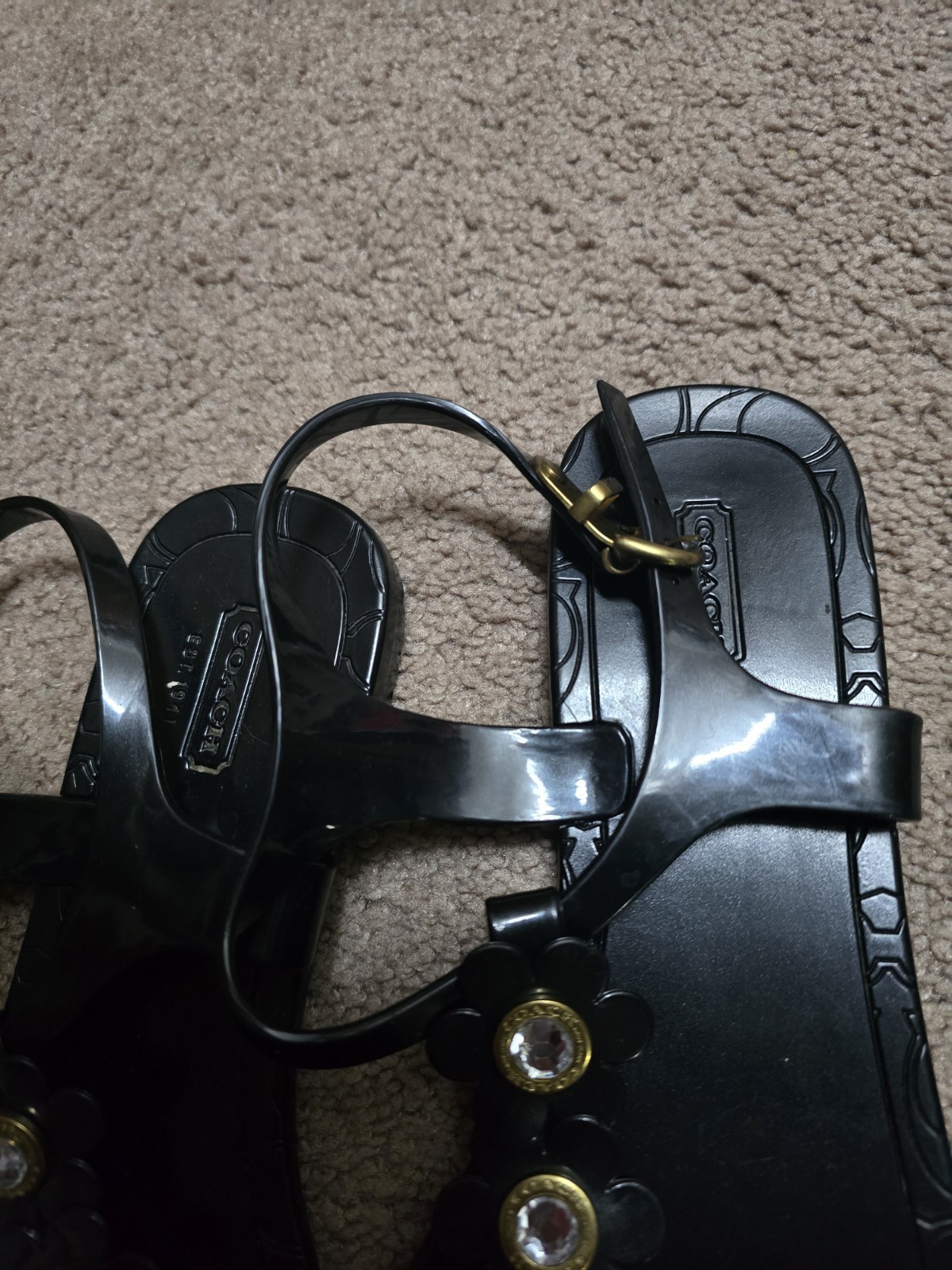 Picture 2 of 4