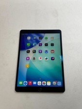 Apple iPad Air 3rd Generation 256GB Wi-Fi 10.5in Space Gray- Cracked Screen
