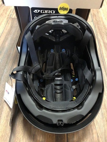 Casco de invierno Giro Camden MIPS negro mate M 55-59 cm con luz - Imagen 4 de 5