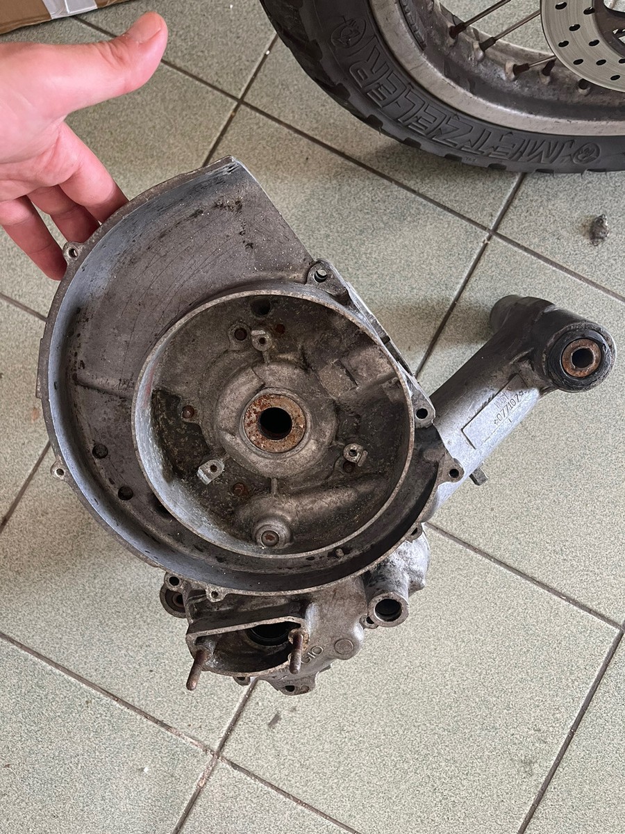 Vespa Piaggio V5a4m Carter Vespa Tdm 900 Ricambi Yamaha