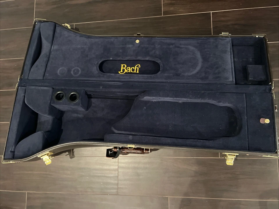 BACH TROMBONE CASE: FITS 36B, 36BO, 42B AND 42BO F-ATTACHMENT TROMBONES - Image 2 of 3