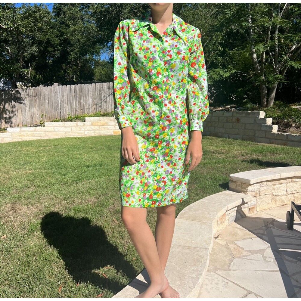 green emerald velvet dress Sage Green Floral V-Neck A-Line Long Wedding Guest Dress