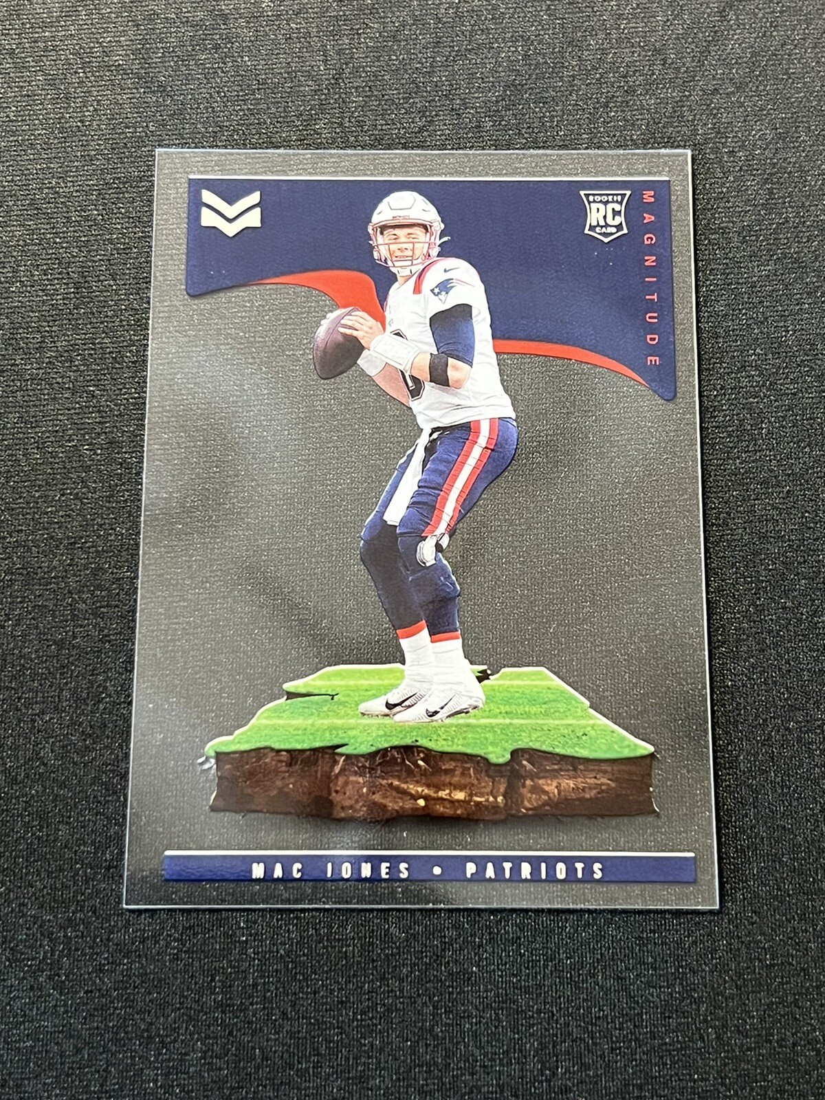 2021 Panini Chronicles Magnitude MAG9 Mac Jones (RC) Patriots