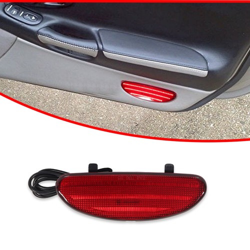 Luz de cortesía LED roja para puerta Corvette C5 1997 2004 2000 1999 2003 1998 2001 - Imagen 2 de 8