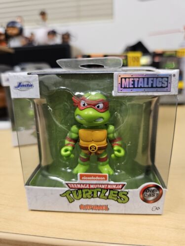 Teenage Mutant Ninja Turltes Combo - Raphael Metalfig & Funko Mini - Bild 3 von 7