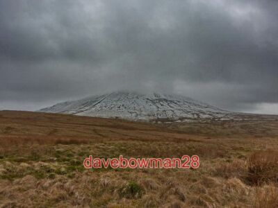 PHOTO  PENDLE HILL LOOKING TOWARDS PENDLE HILL FROM FOUR LANE ENDS 2010