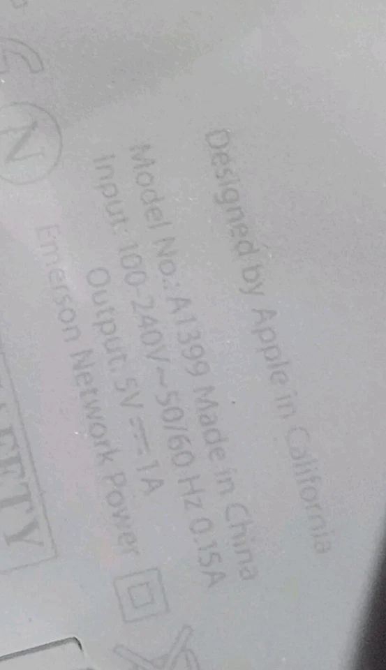 Genuine Apple A1399 3-Pin USB Mains Charger Plug for iPhone - Box Opened - Image 3 of 4