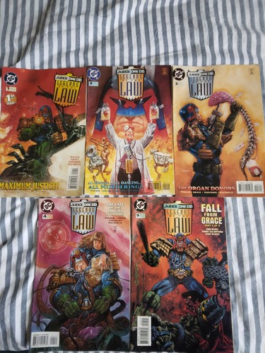 Judge Dredd ~ Legends of the law 1  to 4 +9 DC