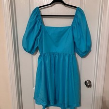 Tiered Baby doll Dress in XL with pockets and cut out back