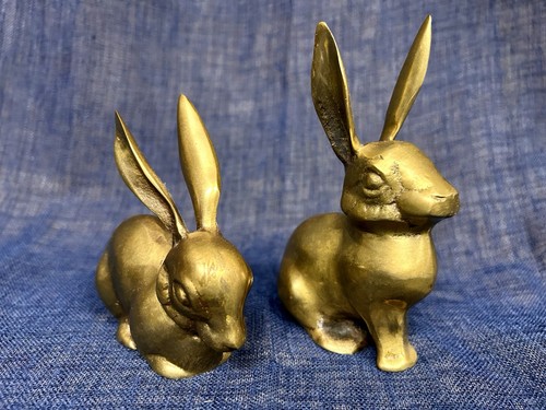 2 statuine coniglietto coniglietto coniglietto ottone orecchie lunghe Corea anni 70 - Foto 5 di 11