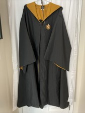 Harry Potter Hufflepuff Robe Universal Size 2x Adult With FLEUR DELACOUR Wand