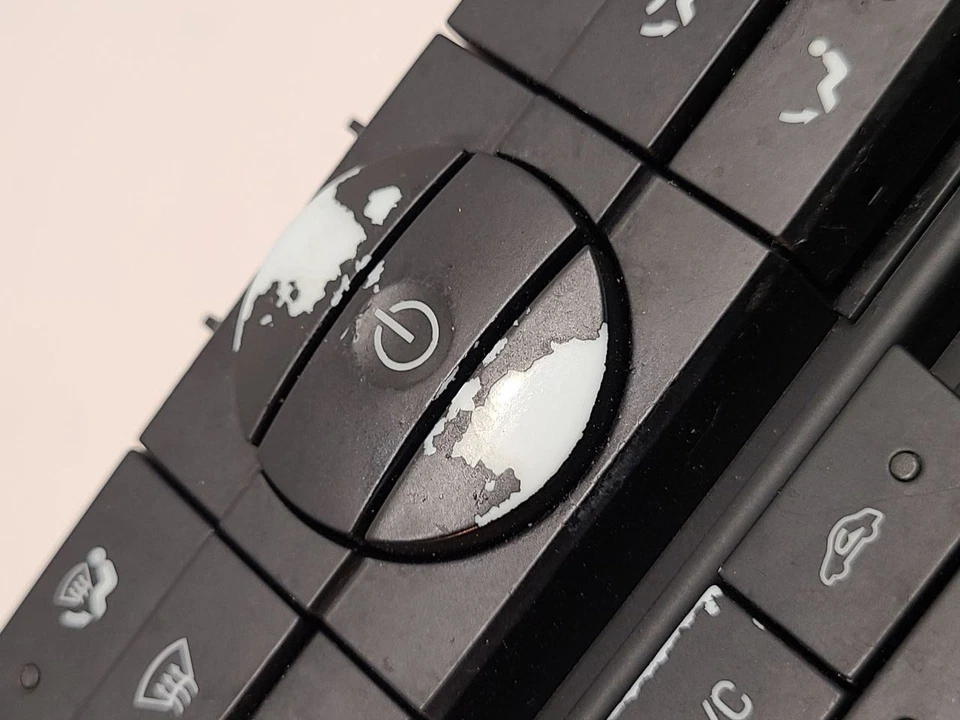 10-12 FORD FUSION Control de temperatura CA principal VIN A 8º dígito AE5H18C612EV Foto 3 de 4