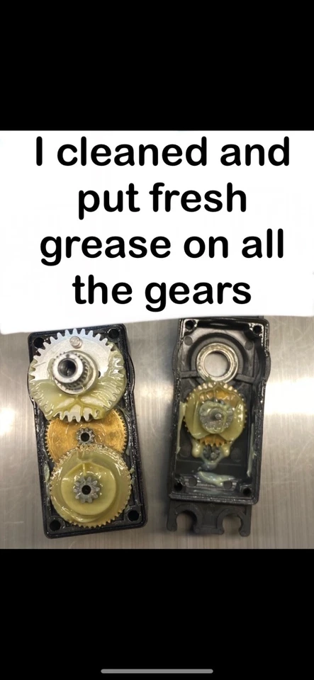 Водонепроницаемый высокоскоростной металлический редукторный сервопривод Traxxas 2075R - Изображение 4 из 4