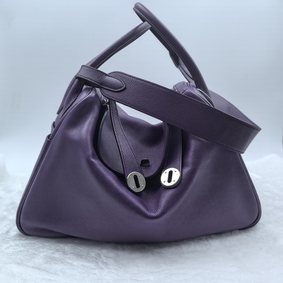 Authentic Hermes Lindy 26 Bag Purple Clemence Leather Silver