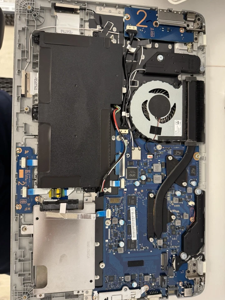 "Laptop Samsung 500 R5L - 15,6"" - Intel Core i7 - GeForce 940 *LEER* solo piezas" Foto 3 de 3