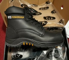 V12 VR600 BISON BLACK WAXY SAFETY BOOT , SIZE 3 , BRAND NEW. *FREE DELIVERY *