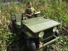 Vintage Gi Joe US Army Combat Jeep - Hasbro, with Soldier and Equipment