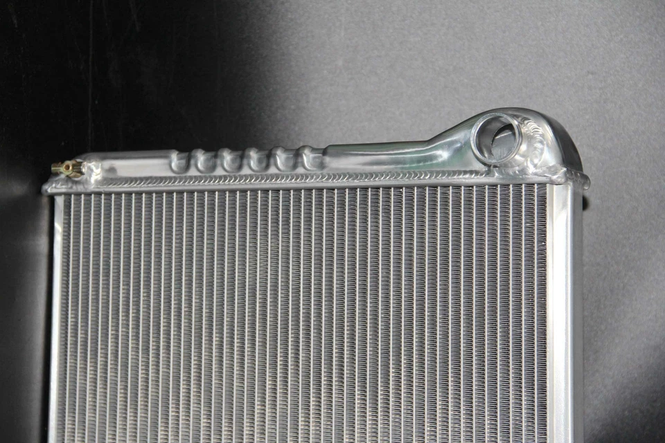 KKS 3 ROWS ALUMINUM RADIATOR FOR 1968-74 CHEVY NOVA /1975-87 EL CAMINO 21" CORE Foto 2 de 4