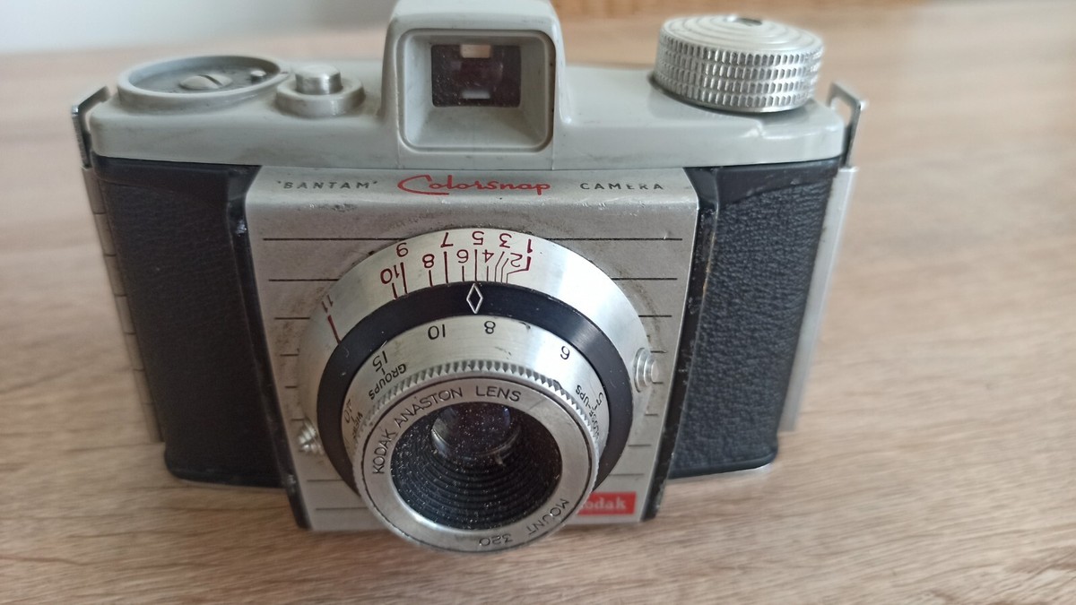APPAREIL PHOTO ET ÉTUI KODAK BANTAM COLORSNAP