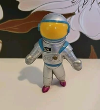 Disney Pixar's Toy Story 3 Action Links Single Mattel Figure - ASTRONAUT BARBIE 