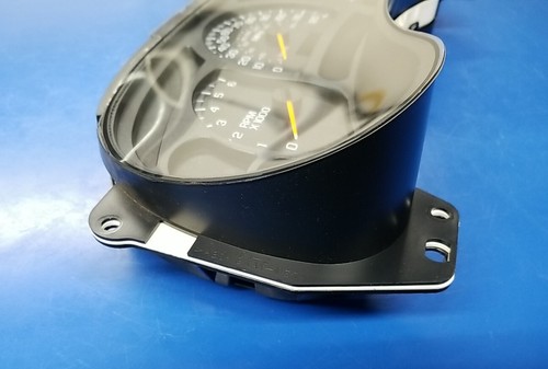 2003-2005 Silverado Sierra Tahoe Yukon Instrument Gauge Cluster OEM. 15182146 - Picture 8 of 12