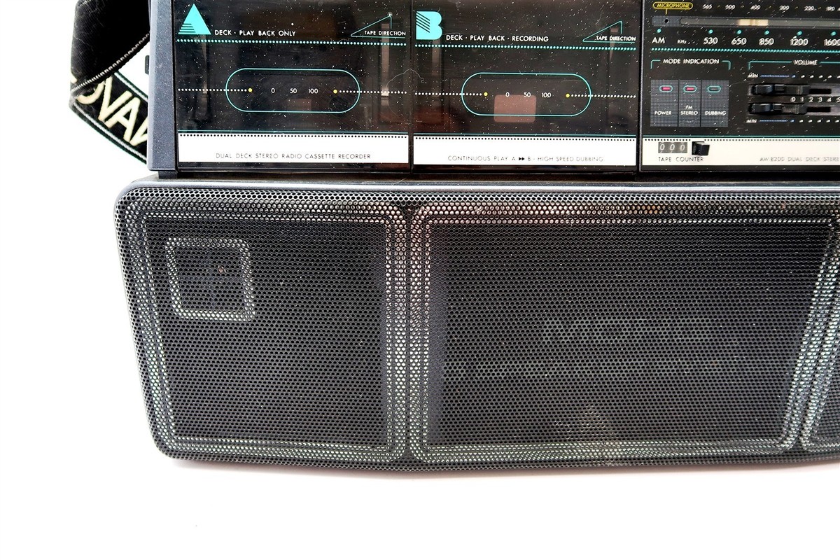 MAGNAVOX AW 8200 AM/FM Dual Cassette Boombox Radio 22