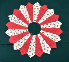Oh Christmas Tree DRESDEN CIRCLES