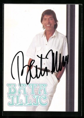 Musiker Bata Illic in weißen Kleidern, Autograph, Ansichtskarte 