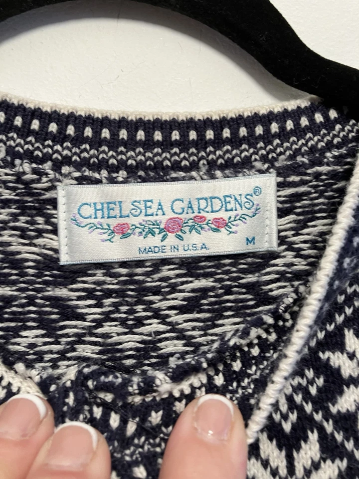 CHELSEA GARDENS Sz Med Nordic Fair Isle Blue Women’s Cardigan Metal Buttons Vtg - Image 3 of 4