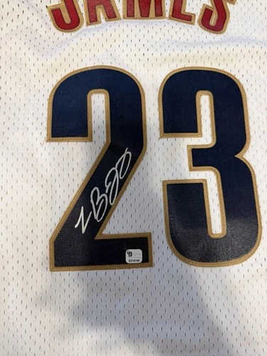 LeBron James Signed Cleveland Cavaliers White Nike Basketball Jersey with COA