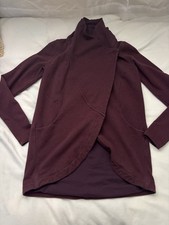 Lululemon That  s A Wrap Jacket Size 4 Womens Burgundy Snap Front Stretch Pockets