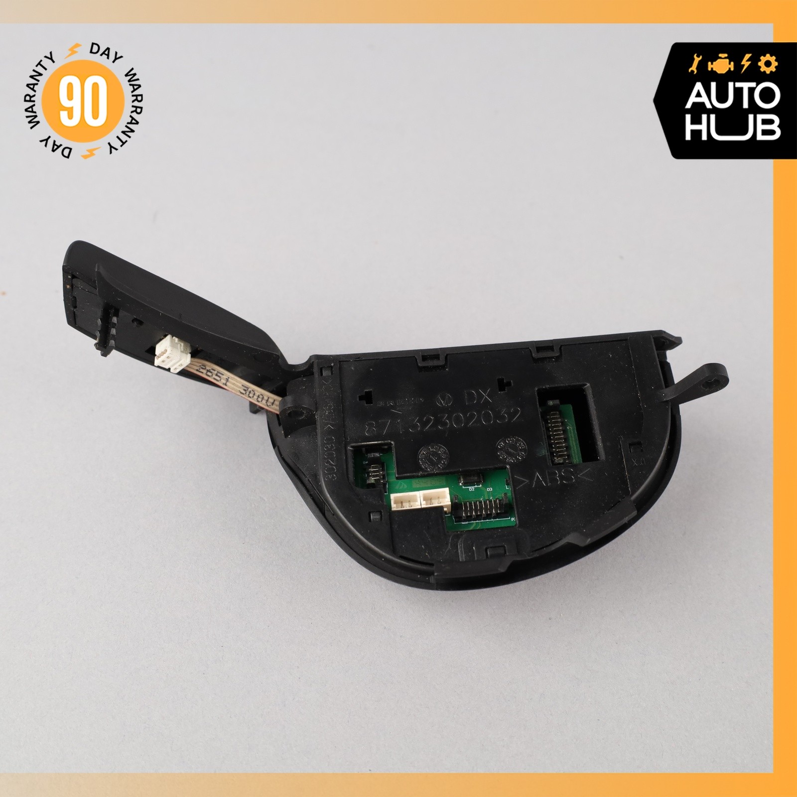 04-19 Maserati GranTurismo M145 Right Side Steering Wheel Button Switch OEM 58k