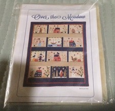 VINTAGE PAMIĄTKA PIKOWANA BLOK MIESIĄCA 7 NAD ŁĄKĄ APLIKACJA CZAROWNIC