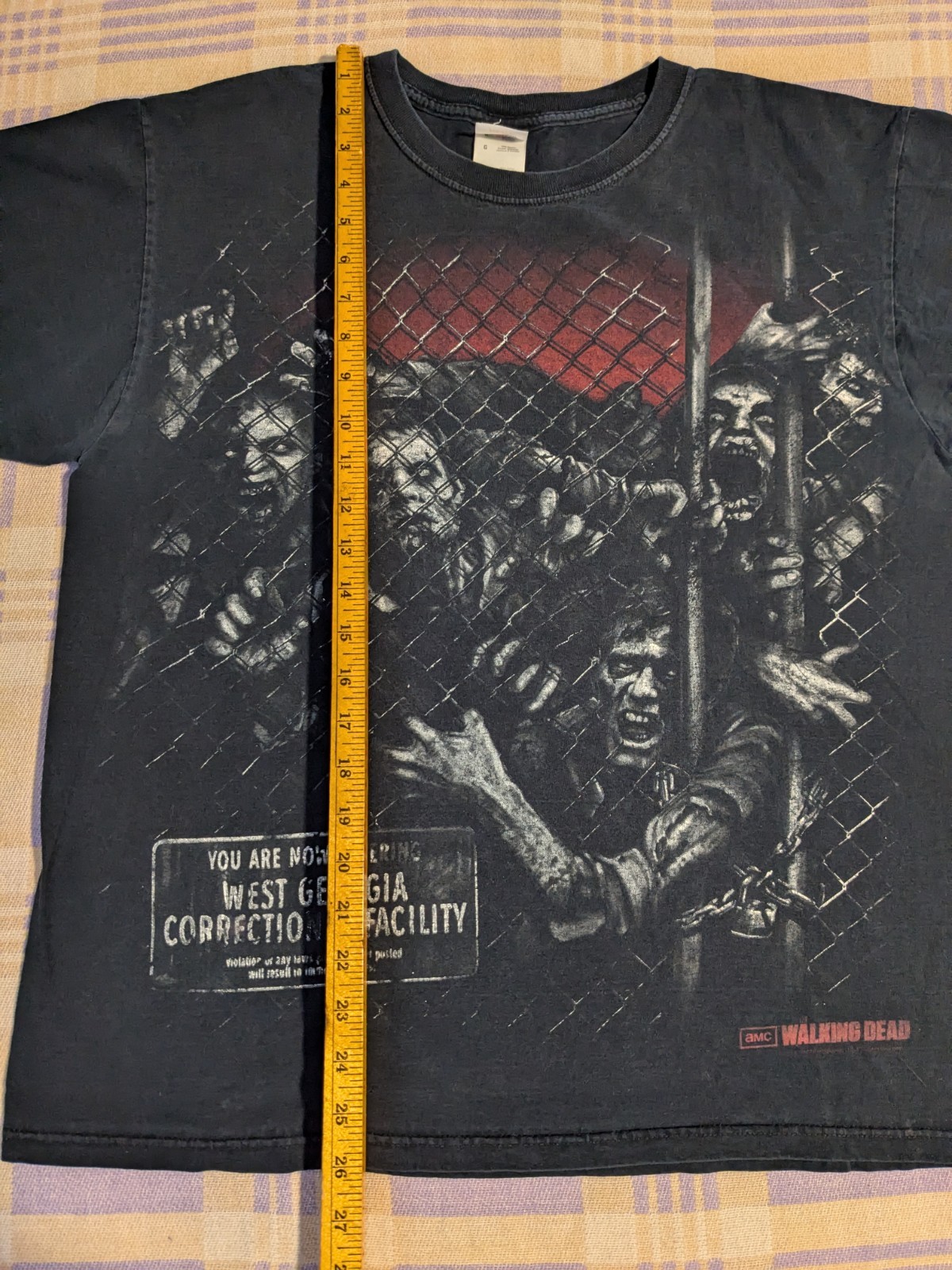 2013 AMC The Walking Dead Georgia Prison Print T-Shirt AOP Rare All Over Print image 4