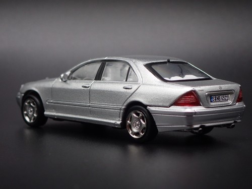 Mercedes Benz Clase S 1998-2005 plateado escala 1:64 coleccionable modelo de coche fundido a presión - Imagen 6 de 9