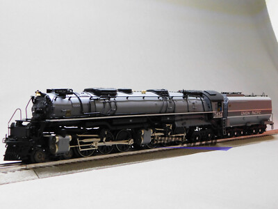 LIONEL UNION PACIFIC UP LEGACY CHALLENGER #3834 STEAM ENGINE O