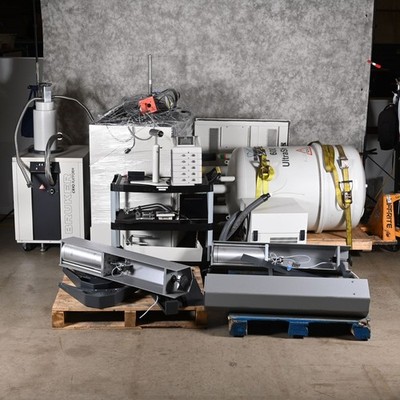 Bruker 600 Mhz NMR with cryo chiller, long hold magnet, console