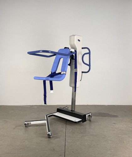 INVACARE IH1900 BATHING SEAT LIFT: battery lift, handheld control |099-7414452 - Picture 1 of 9