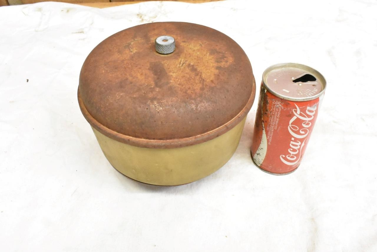 VINTAGE FARMALL 560 GAS TRACTOR -PRE CLEANER HOUSING IHC 460